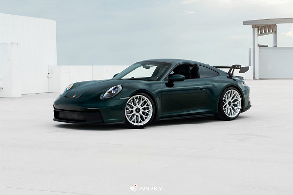 Фото дисков Anrky AN10 Глянцевый лак на Porsche 911 VIII