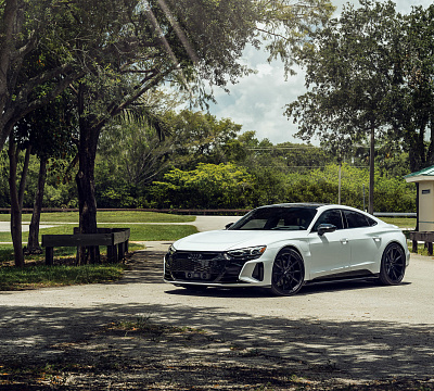 Фото дисков Vossen VFS-1 на Audi E-tron GT