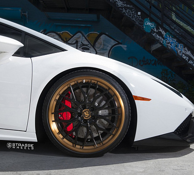 Фото дисков Strasse Wheels SV10M Deep Concave FS на Lamborghini Huracan
