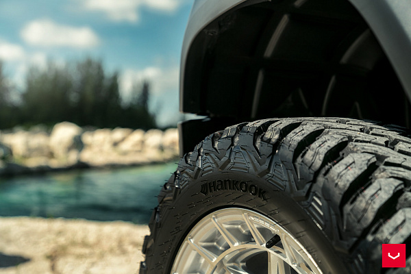 Фото дисков Vossen HFX-1 (6-Lug) Серебро на Ram 1500 V