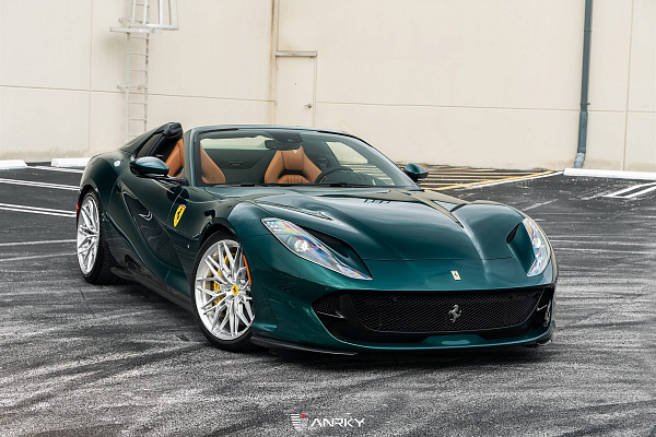 Фото дисков Anrky S1-X1 Глянцевый лак на Ferrari 812