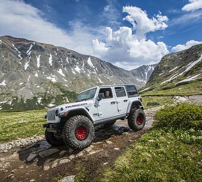 Фото дисков Black Rhino PRIMM на Jeep Wrangler IV (JL)
