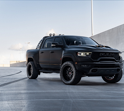 Фото дисков Strasse Wheels SV12M Signature на Ram 1500 V