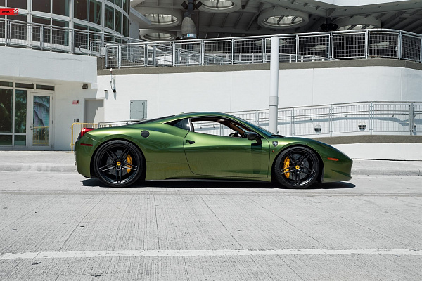 Фото дисков Anrky AN17 Черный сатин на Ferrari 458