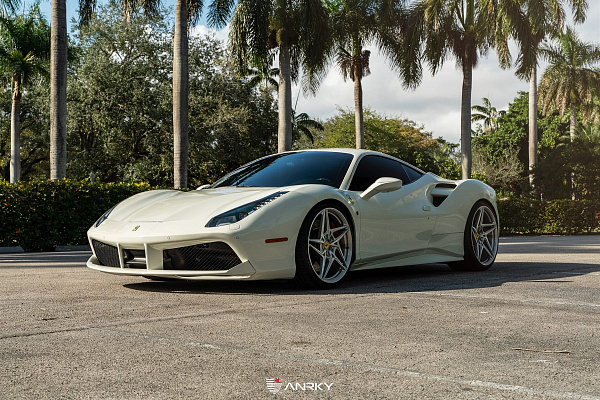 Фото дисков Anrky S1-X3 Глянцевый лак на Ferrari 488