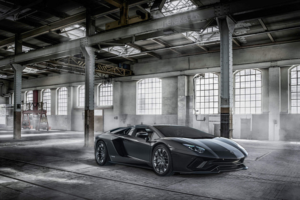 Фото дисков HRE S200 Глянцевый тонированный лак на Lamborghini Aventador