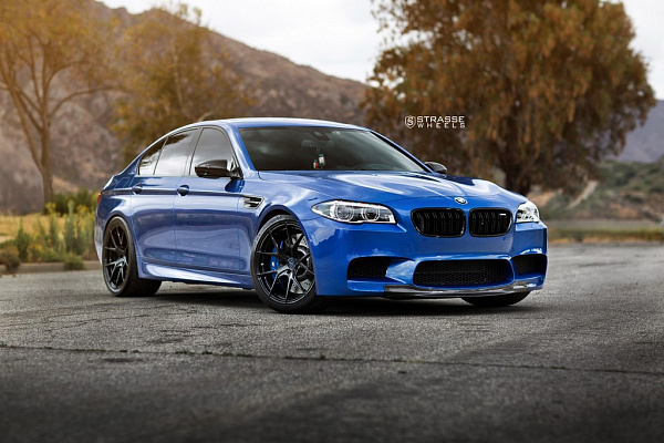 Фото дисков Strasse Wheels SM5R Deep Concave Monoblock Другой цвет на BMW 5/M5 (F10)