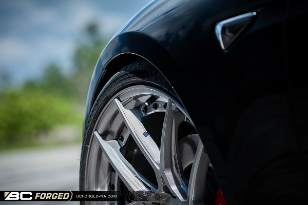 Фото дисков BC Forged HCA381 Глянцевый тонированный лак на Tesla Model S