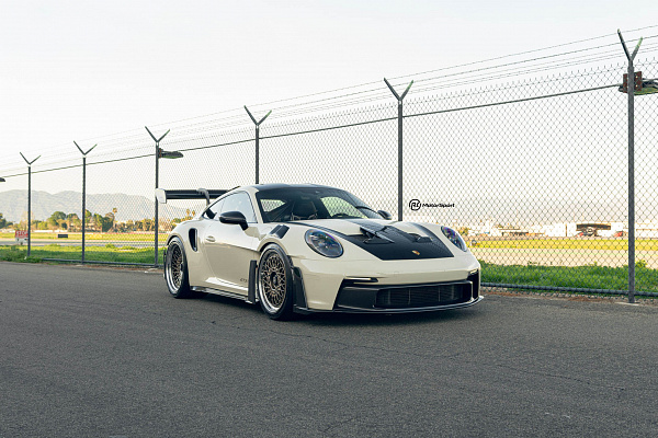 Фото дисков HRE 501 Глянцевая бронза на Porsche 911 VIII