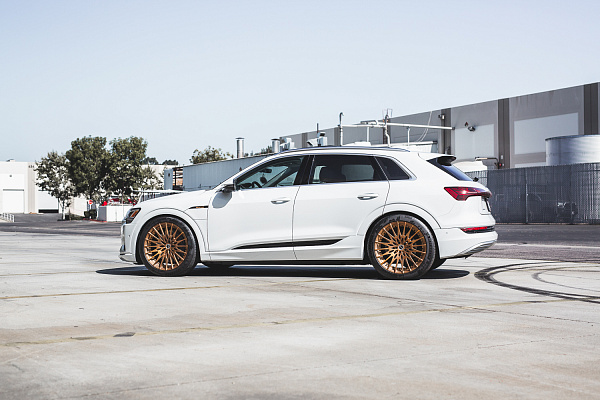 Фото дисков Brixton Forged HS1 Сатиновая медь на Audi E-tron