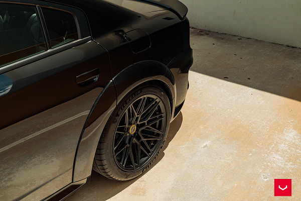Фото дисков Vossen HF-7 Черный сатин на Dodge Charger VII