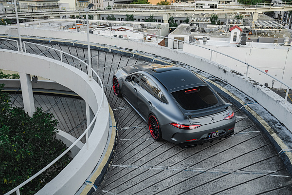 Фото дисков Strasse Wheels SV10M-RS Deep Concave FS Другой цвет на Mercedes-Benz AMG GT I