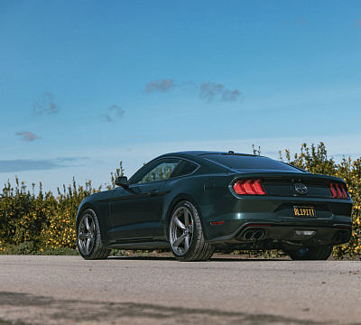 Фото дисков American Racing TTF на Ford Mustang VI