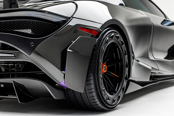 Фото дисков Brixton Forged R11-R Aerotech Черный сатин на McLaren 720S