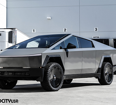 Фото дисков Giovanna Amur на Tesla Cybertruck
