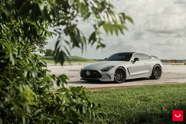 Фото дисков Vossen HF-7 Черный глянец на Mercedes-Benz AMG GT II