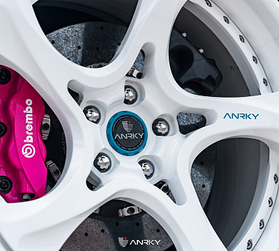 Фото дисков Anrky XR-305 на Ford GT II
