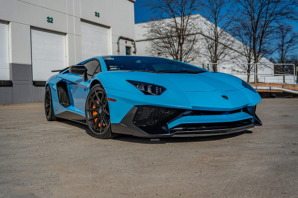 Фото дисков Strasse Wheels SV5-RS Performance Другой цвет на Lamborghini Aventador