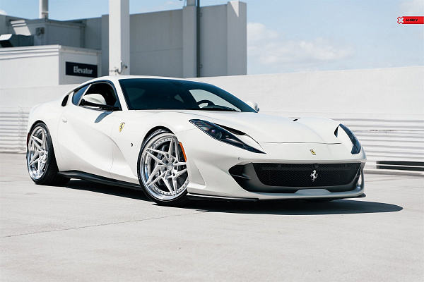 Фото дисков Anrky S3-X3 Глянцевый лак на Ferrari 812