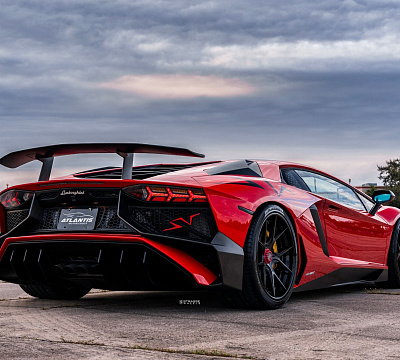 Фото дисков Strasse Wheels SM5R Deep Concave FS на Lamborghini Aventador