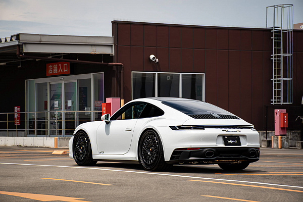 Фото дисков HRE 501 GTM Черный сатин на Porsche 911 VIII