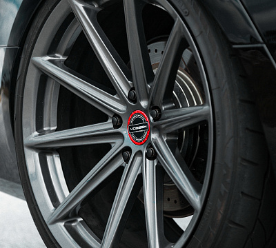 Фото дисков Vossen VFS-10 на Cadillac CTS III