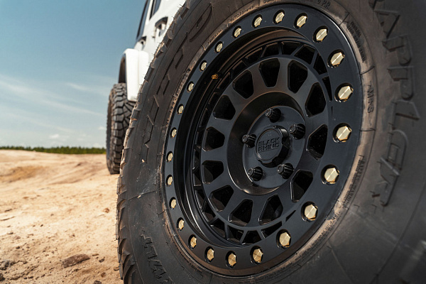 Фото дисков Black Rhino PRIMM Черный сатин на Jeep Wrangler IV (JL)