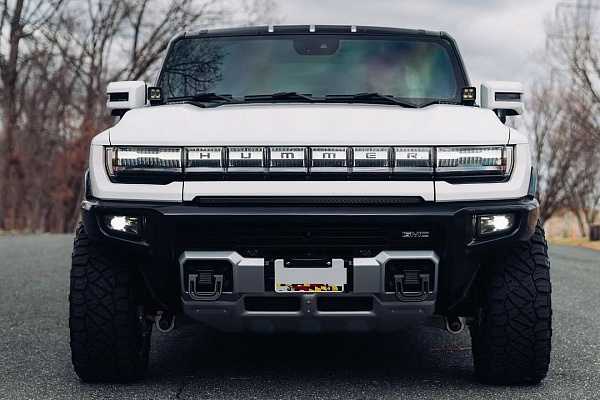 Фото дисков 4PLAY 4PF6 Глянцевый темный лак на GMC Hummer EV