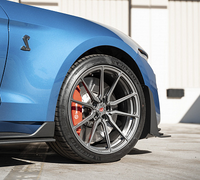 Фото дисков Vossen M-X2 на Ford Mustang VI