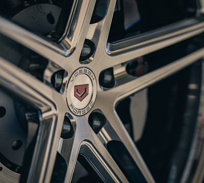 Фото дисков Vossen CG-202 на Audi Q3 (8U)