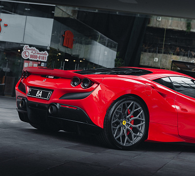 Фото дисков Vossen S17-01 на Ferrari F8