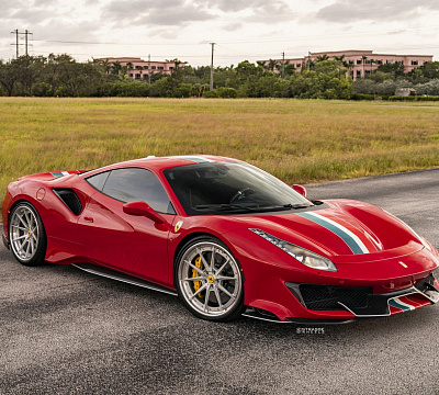Фото дисков Strasse Wheels SV10 Deep Concave FS на Ferrari 488
