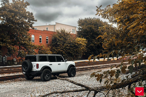 Фото дисков Vossen HF6-4 Черный сатин на Ford Bronco