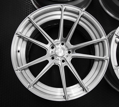 ADV.1 ADV5.2 M.V2 SL
