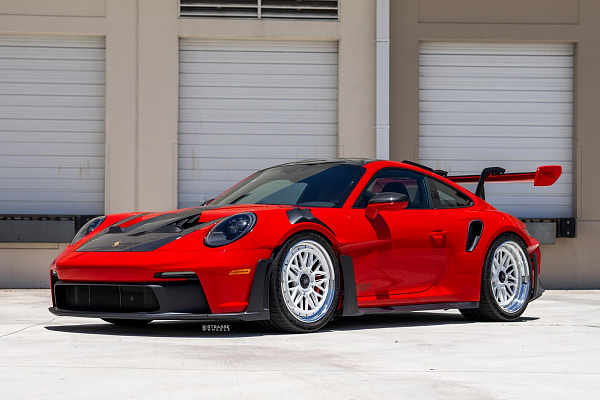 Фото дисков Strasse Wheels SV10M-RS Track Белый сатин на Porsche 911 VIII