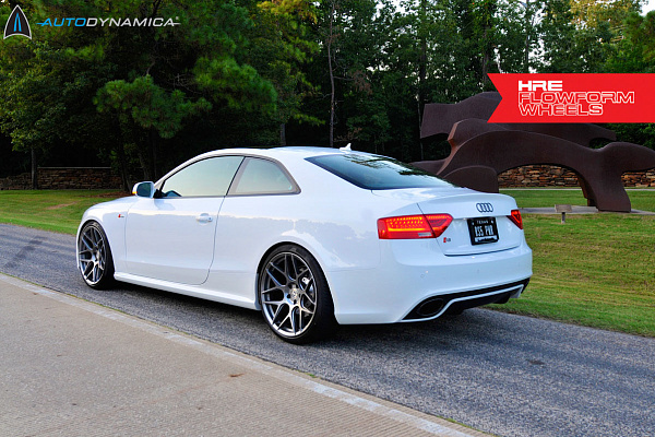 Фото дисков HRE FF01 Серебро на Audi A/S/RS 5 (8T)