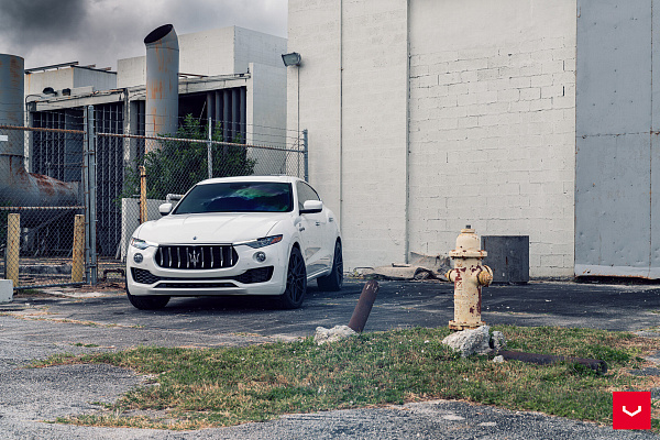 Фото дисков Vossen HF-7 Черный сатин на Maserati Levante