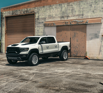 Фото дисков Vossen HF6-5 на Ram 1500 V