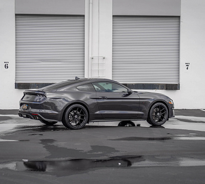 Фото дисков HRE FF21 на Ford Mustang VI
