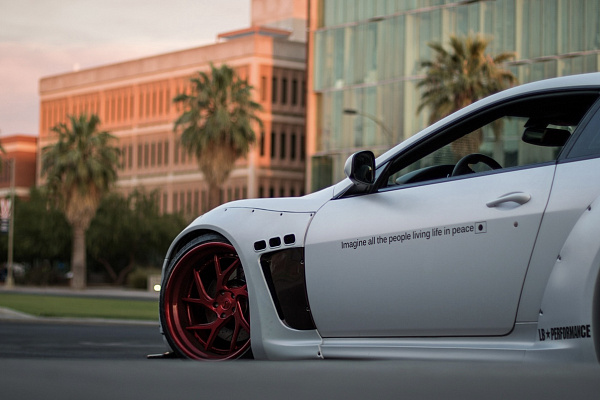 Фото дисков Savini SV67 Красный глянец на Maserati GranTurismo I