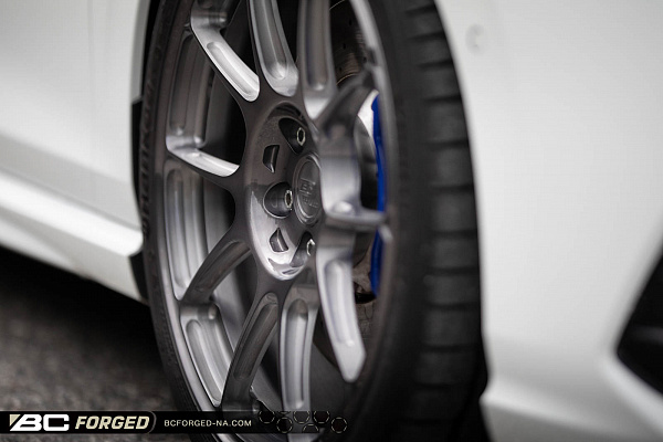 Фото дисков BC Forged KZ15 Глянцевый темный лак на Volkswagen Golf VIII