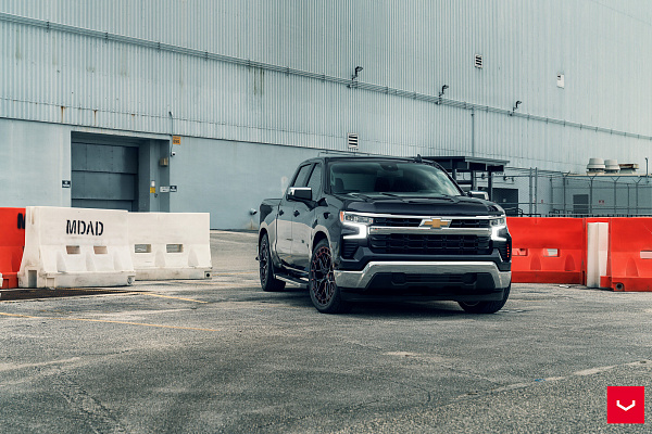 Фото дисков Vossen HFX-1 (6-Lug) Черный глянец на Chevrolet Silverado IV