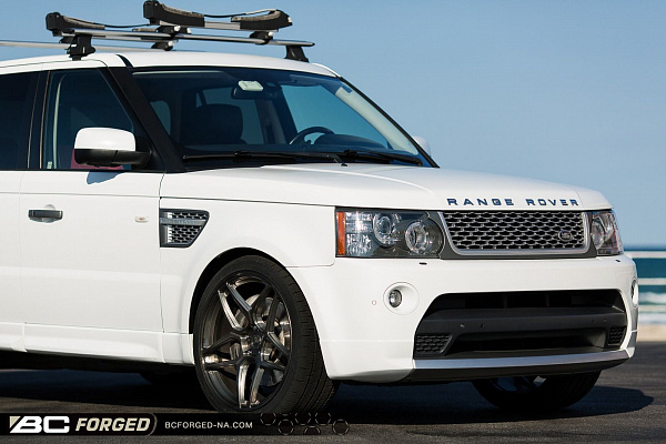 Фото дисков BC Forged RZ053 Глянцевый темный лак на Range Rover Sport I