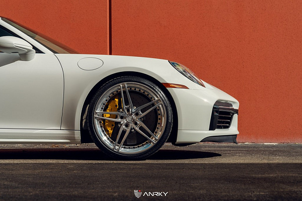 Фото дисков Anrky AN27 Полированный лак на Porsche 911 VIII