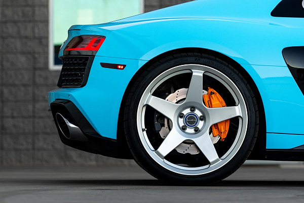 Фото дисков Brixton Forged TR04 Серебро на Audi R8 (4S)