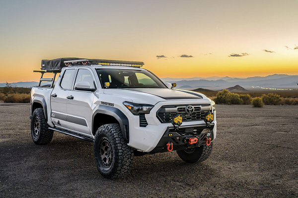 Фото дисков Black Rhino BAHARI Сатиновая темная бронза на  Toyota Tacoma IV