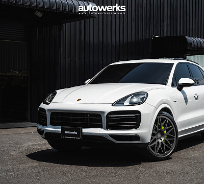 Фото дисков HRE 300M на Porsche Cayenne III