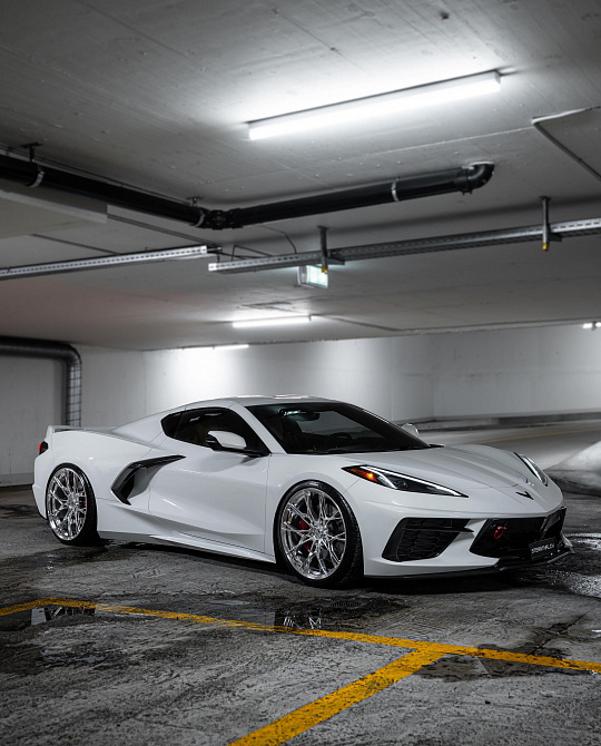 Фото дисков ST9 Полированный лак на Chevrolet Corvette C8