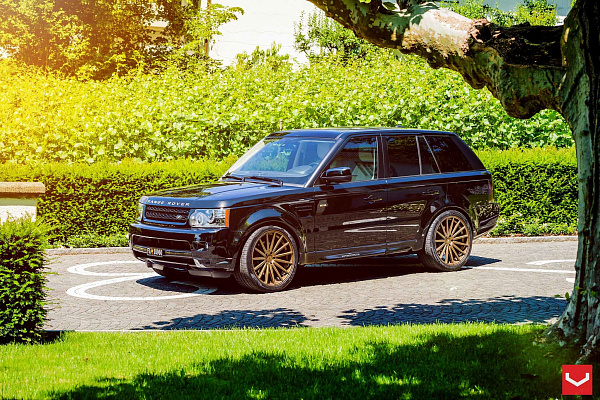 Фото дисков Vossen VFS-2 Сатиновое темное золото на Range Rover Sport I