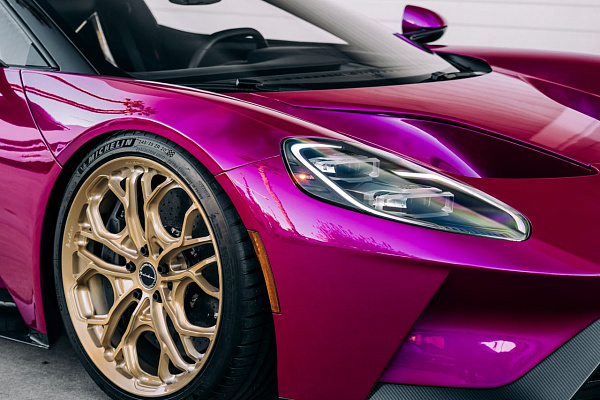 Фото дисков Brixton Forged PF14 R / RS Глянцевая шампань на Ford GT II